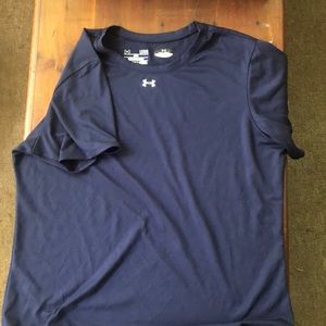 Navy Under Armour heat gear t-shirt